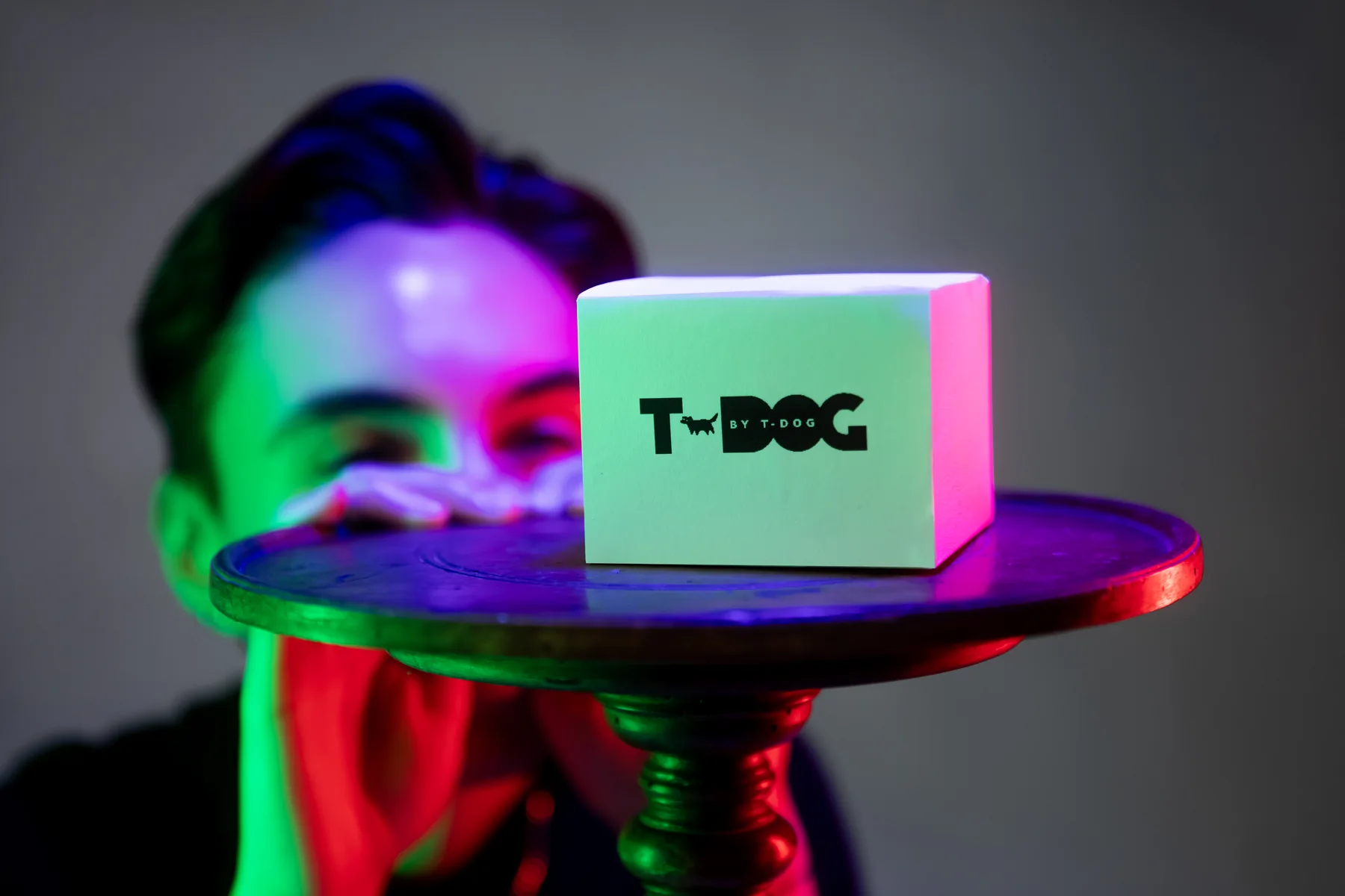 Colourful product portrait with the T-Dog cube